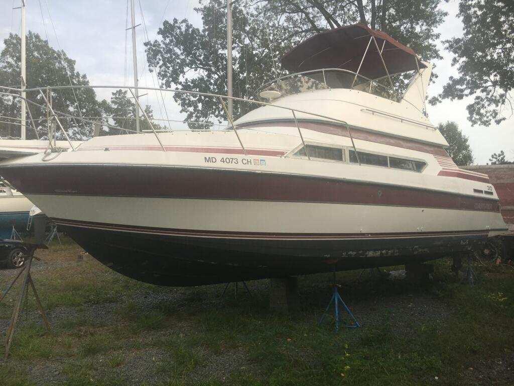Used Boats For Sale in Maryland by owner | 1990 30 foot Carver Cabin Cruiser